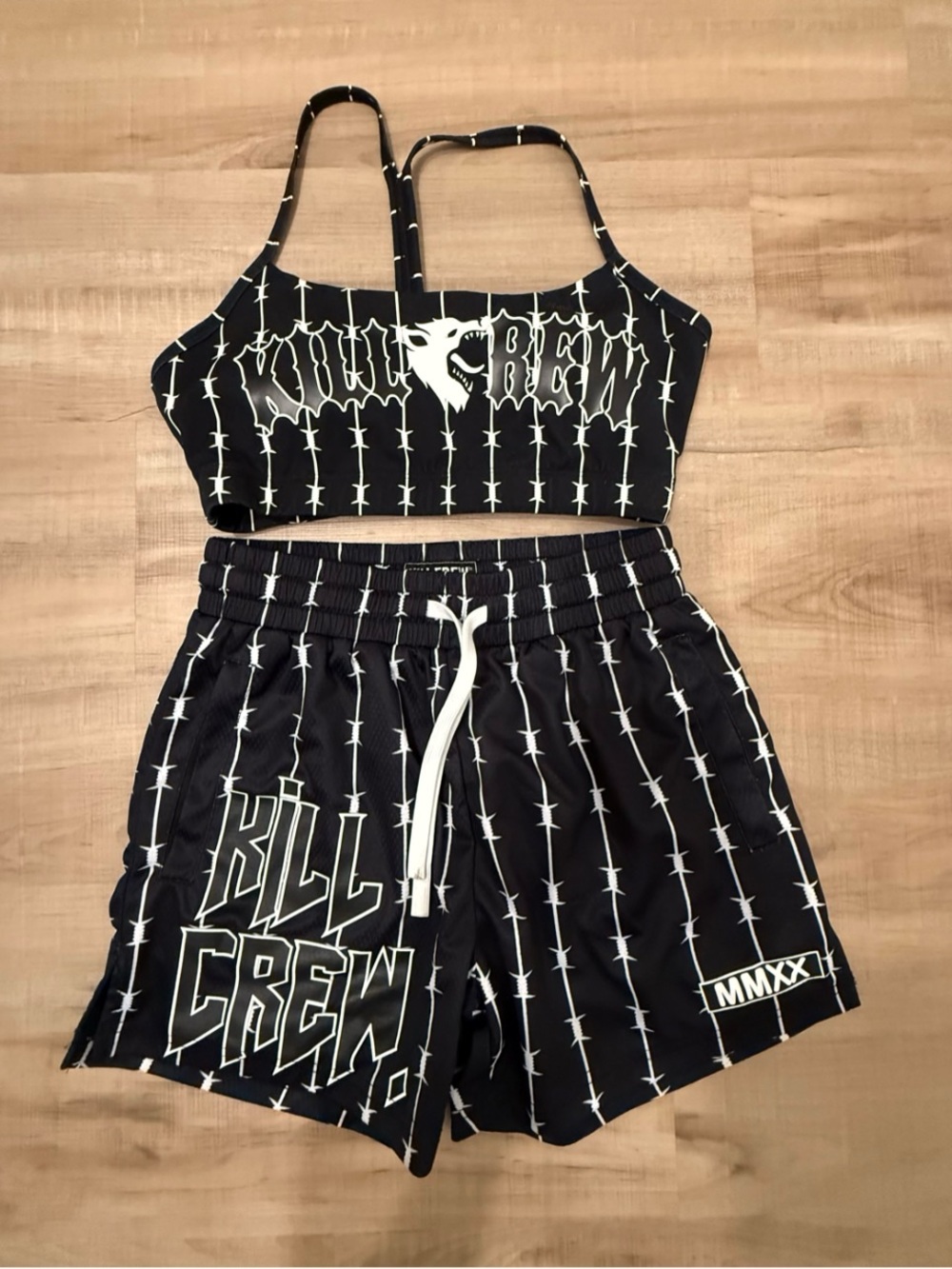 Kill Crew Set! Cross listed on Mercari bc my prices are lower!